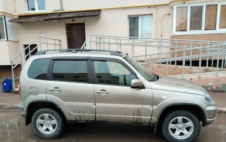 Chevrolet Niva I рестайлинг, 2017 год, 770 000 рублей, 5 фотография