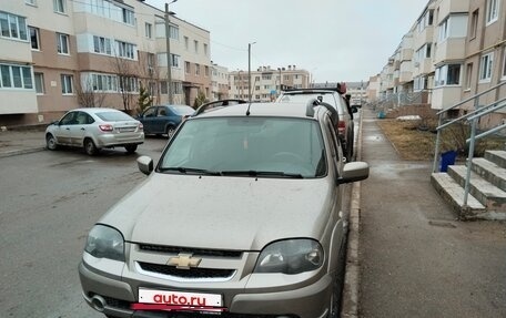 Chevrolet Niva I рестайлинг, 2017 год, 770 000 рублей, 3 фотография