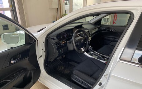 Honda Accord IX рестайлинг, 2015 год, 1 849 999 рублей, 8 фотография