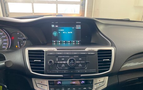 Honda Accord IX рестайлинг, 2015 год, 1 849 999 рублей, 15 фотография