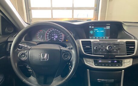 Honda Accord IX рестайлинг, 2015 год, 1 849 999 рублей, 19 фотография