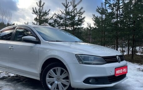 Volkswagen Jetta VI, 2012 год, 750 000 рублей, 1 фотография