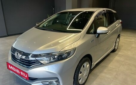 Honda Shuttle II, 2015 год, 1 350 000 рублей, 4 фотография