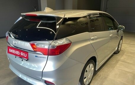 Honda Shuttle II, 2015 год, 1 350 000 рублей, 7 фотография