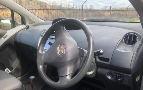 Toyota Vitz, 2010 год, 450 000 рублей, 5 фотография