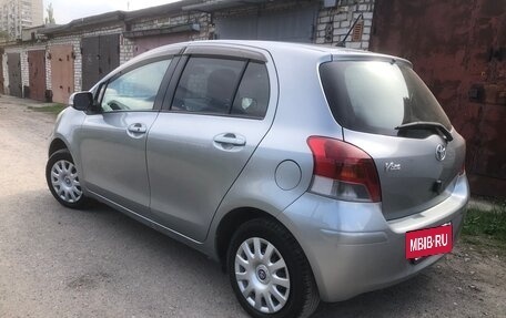 Toyota Vitz, 2010 год, 450 000 рублей, 7 фотография