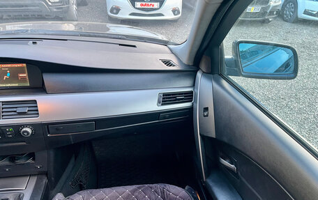 BMW 5 серия, 2003 год, 900 000 рублей, 17 фотография