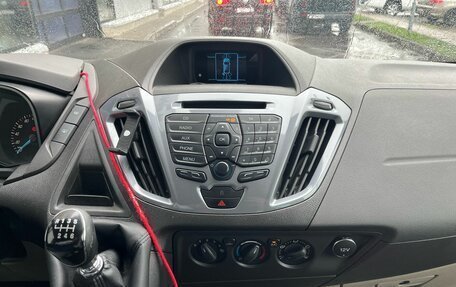 Ford Tourneo Custom I рестайлинг, 2015 год, 1 999 000 рублей, 6 фотография