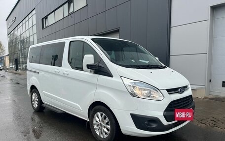 Ford Tourneo Custom I рестайлинг, 2015 год, 1 999 000 рублей, 3 фотография