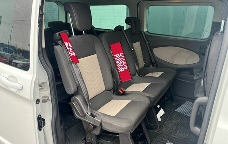 Ford Tourneo Custom I рестайлинг, 2015 год, 1 999 000 рублей, 7 фотография