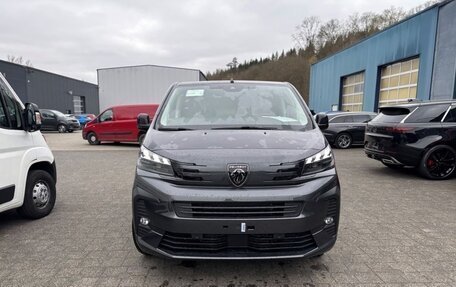 Peugeot Traveller I, 2024 год, 7 500 000 рублей, 2 фотография