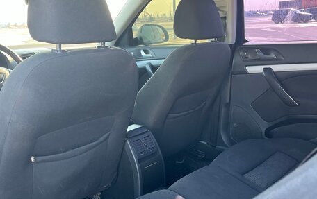 Skoda Octavia, 2011 год, 730 000 рублей, 16 фотография