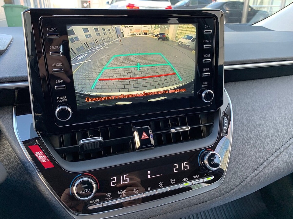 Toyota Corolla E160 рестайлинг, 2019 год, 1 000 000 рублей, 10 фотография
