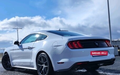 Ford Mustang VI рестайлинг, 2020 год, 3 249 000 рублей, 10 фотография