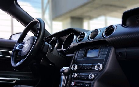Ford Mustang VI рестайлинг, 2020 год, 3 249 000 рублей, 22 фотография