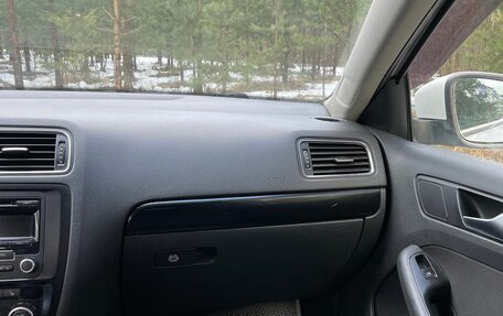 Volkswagen Jetta VI, 2012 год, 750 000 рублей, 9 фотография