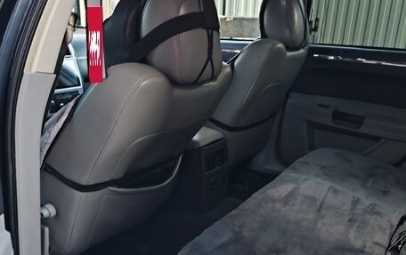 Chrysler 300C II, 2007 год, 1 250 000 рублей, 8 фотография