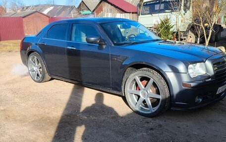 Chrysler 300C II, 2007 год, 1 250 000 рублей, 19 фотография