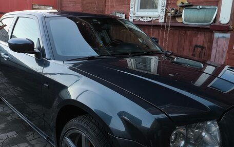 Chrysler 300C II, 2007 год, 1 250 000 рублей, 24 фотография