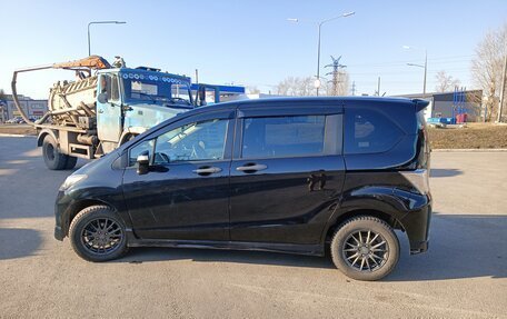 Honda Freed I, 2010 год, 1 230 000 рублей, 4 фотография