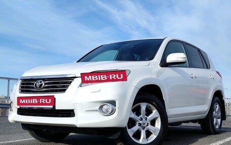 Toyota RAV4, 2011 год, 1 399 000 рублей, 2 фотография