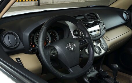 Toyota RAV4, 2011 год, 1 399 000 рублей, 28 фотография