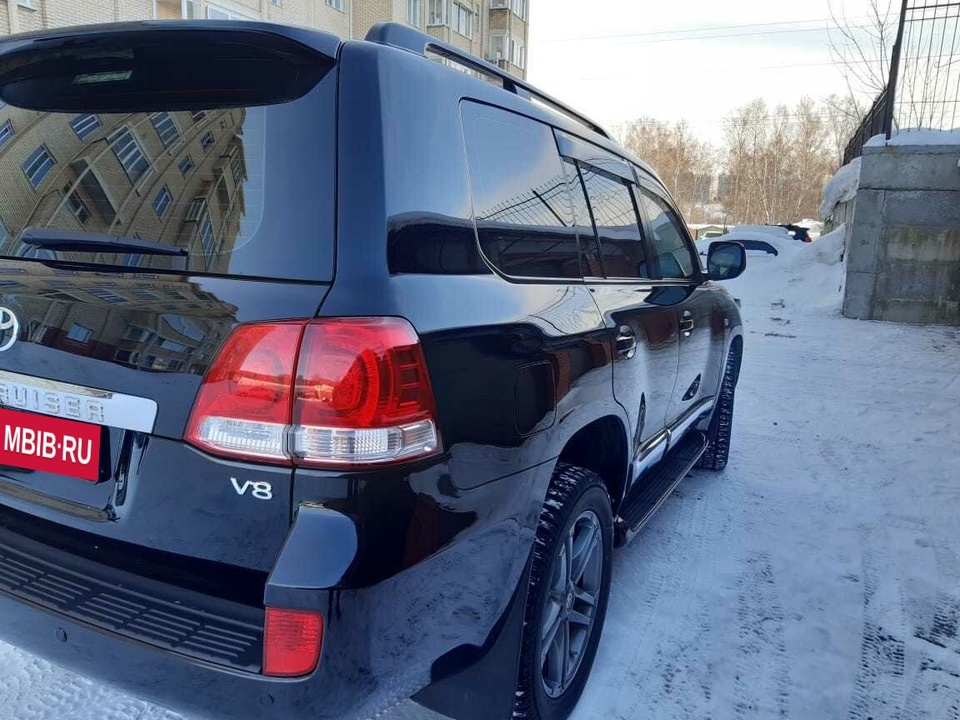 Toyota Land Cruiser 200, 2010 год, 1 000 000 рублей, 7 фотография