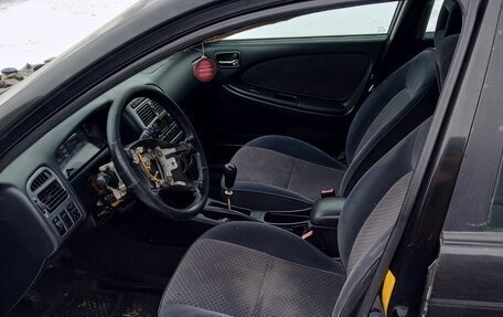 Toyota Avensis III рестайлинг, 2000 год, 300 000 рублей, 4 фотография