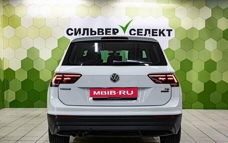 Volkswagen Tiguan II, 2017 год, 2 000 000 рублей, 4 фотография