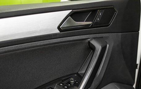 Volkswagen Tiguan II, 2017 год, 2 000 000 рублей, 24 фотография