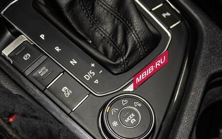 Volkswagen Tiguan II, 2017 год, 2 000 000 рублей, 21 фотография