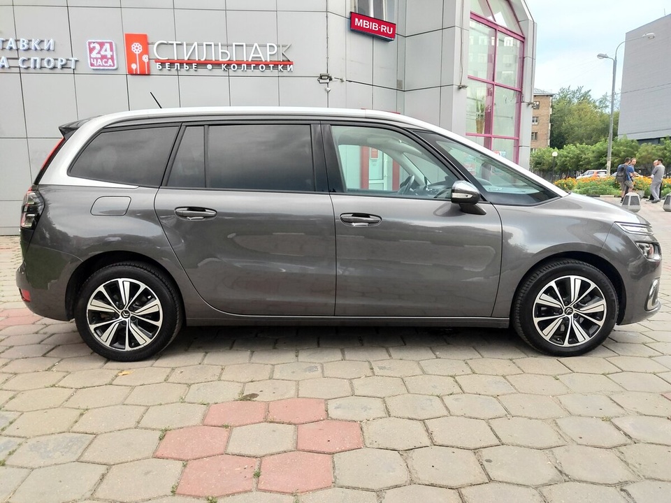Citroen C4 Picasso II рестайлинг, 2018 год, 440 000 рублей, 7 фотография