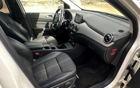 Mercedes-Benz B-Класс, 2012 год, 890 000 рублей, 6 фотография