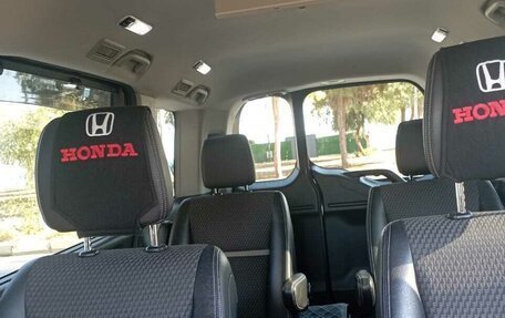 Honda Stepwgn IV, 2016 год, 2 200 000 рублей, 11 фотография