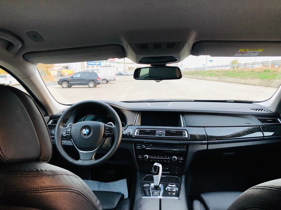 BMW 7 серия F01-F04 рестайлинг, 2014 год, 600 000 рублей, 7 фотография
