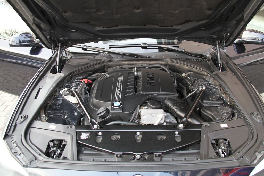 BMW 5 серия F10, F11, F07 рестайлинг, 2013 год, 540 000 рублей, 11 фотография