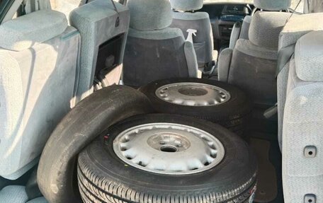 Toyota Estima III рестайлинг -2, 1993 год, 1 200 000 рублей, 2 фотография