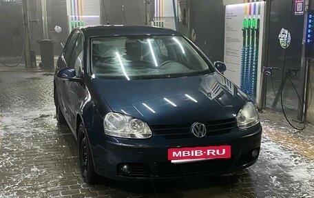 Volkswagen Golf V, 2005 год, 465 000 рублей, 2 фотография
