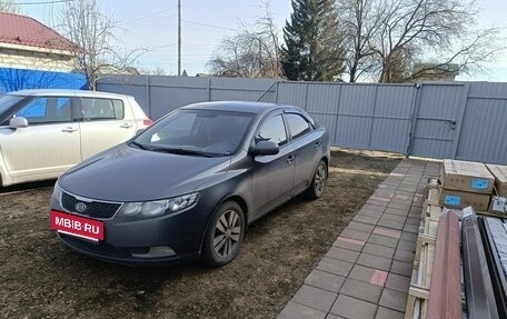 KIA Cerato III, 2013 год, 800 000 рублей, 3 фотография