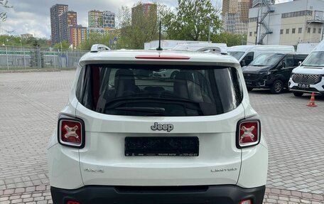 Jeep Renegade I рестайлинг, 2015 год, 1 800 000 рублей, 3 фотография