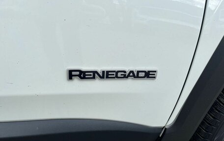 Jeep Renegade I рестайлинг, 2015 год, 1 800 000 рублей, 10 фотография