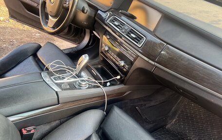 BMW 7 серия, 2010 год, 650 000 рублей, 10 фотография