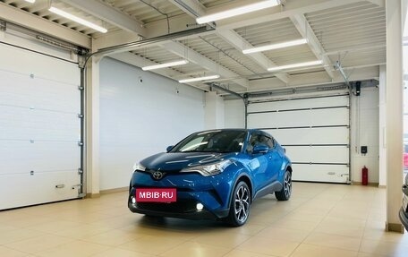 Toyota C-HR I рестайлинг, 2016 год, 2 299 900 рублей, 2 фотография