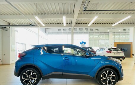 Toyota C-HR I рестайлинг, 2016 год, 2 299 900 рублей, 7 фотография
