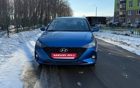 Hyundai Solaris II рестайлинг, 2021 год, 1 600 000 рублей, 7 фотография