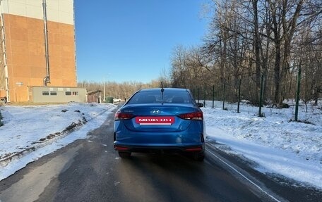 Hyundai Solaris II рестайлинг, 2021 год, 1 600 000 рублей, 4 фотография