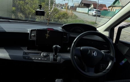 Honda Freed I, 2010 год, 1 220 000 рублей, 4 фотография
