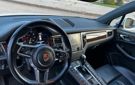 Porsche Macan I рестайлинг, 2016 год, 3 399 000 рублей, 3 фотография