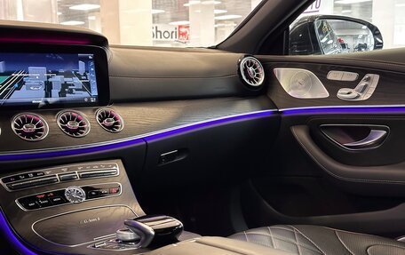 Mercedes-Benz CLS, 2018 год, 5 500 000 рублей, 20 фотография
