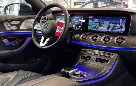 Mercedes-Benz CLS, 2018 год, 5 500 000 рублей, 24 фотография